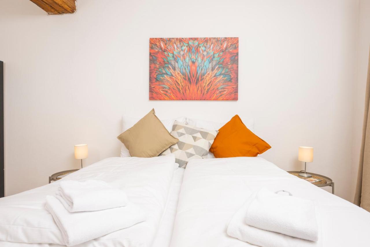 Zum Grazer Uhrturm Apartment Luaran gambar