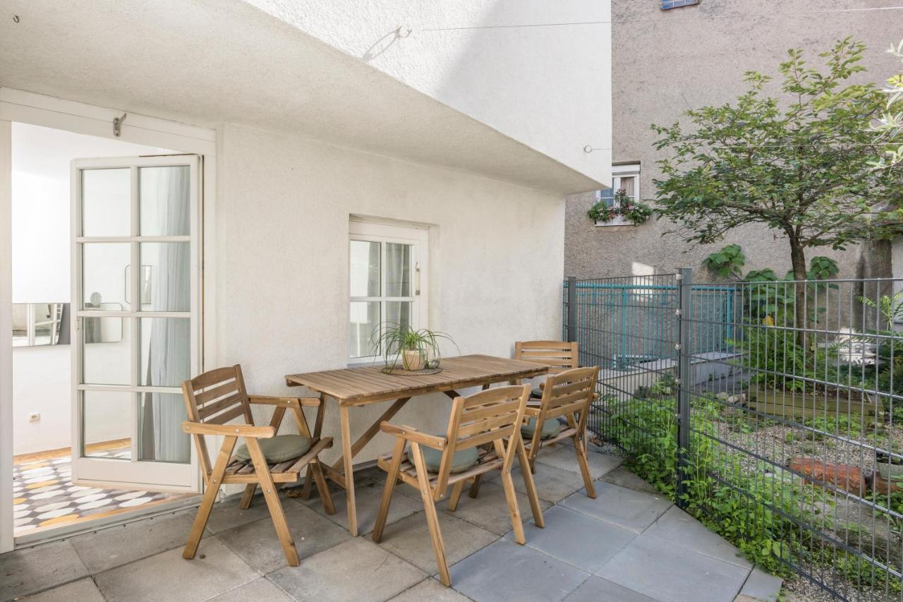 Zum Grazer Uhrturm Apartment Luaran gambar