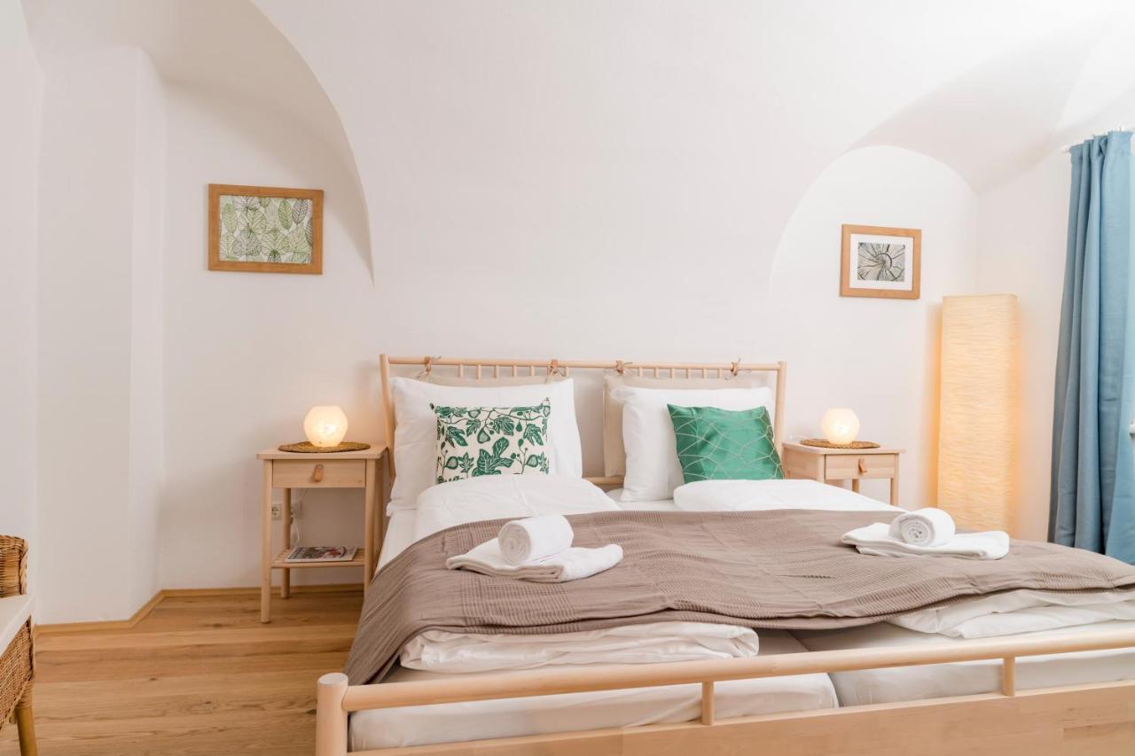 Zum Grazer Uhrturm Apartment Luaran gambar